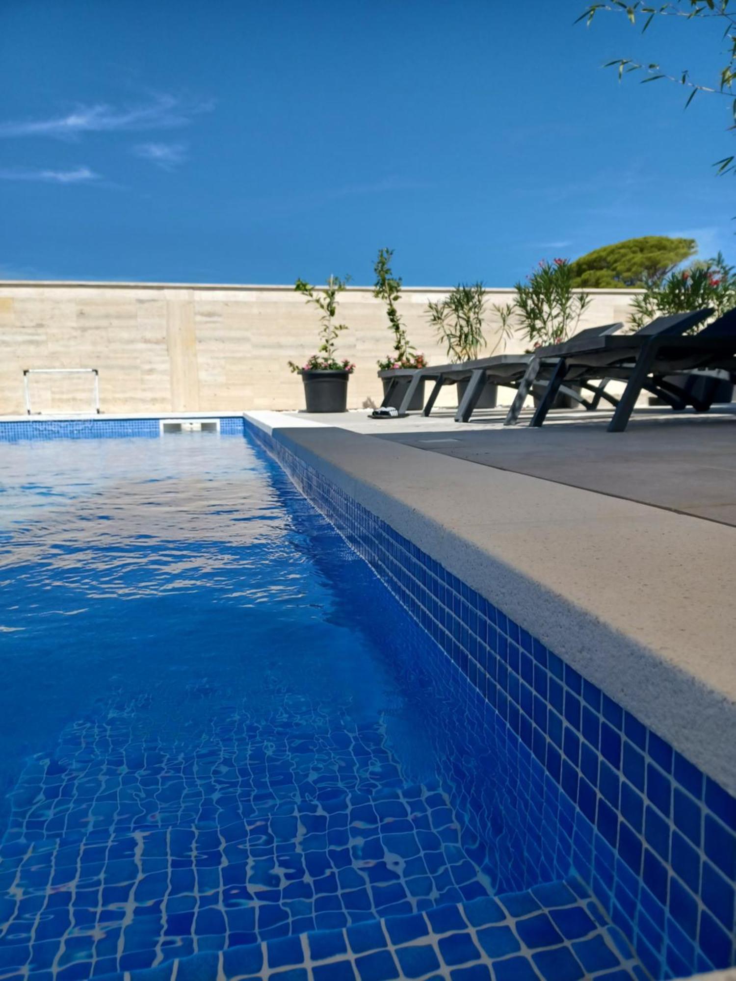 Rimac Apartments Novalja Exterior photo
